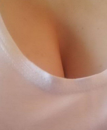 🌹 сладкий💋! Я креативная нежная и опытная индивидуалка, готовая исполнить твои самые горячие фантазии.🔥🔞
Живу в Москве и предлагаю тебе море наслаждений и незабываемых эмоций.💦
Мои услуги высокого класса и включают все, что ты только пожелаешь – от расслабляющего массажа до экспериментов в сексе.💫
Ты можешь полностью расслабиться и довериться моим ласкам, ведь я знаю все тайны и секреты истинного наслаждения.💋💦
Мои фото подтверждают мою красоту, и я уверена, что они закружат тебе голову.💃
У меня большой выбор возможностей, и я гарантирую, что время, проведенное со мной, будет полным наслаждений и страсти.🌹
Доверься моим мягким рукам и создай себе незабываемые моменты в Москве!💖 Валерия